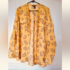 BYDESIGN FLORAL BUTTON DOWN BLOUSE - SIZE SMALL FITS LIKE LARGE
